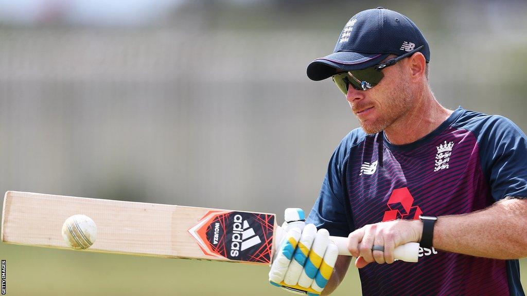 Ian Bell coaching coaching England's Under-19 side