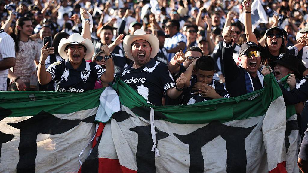 Monterrey fans