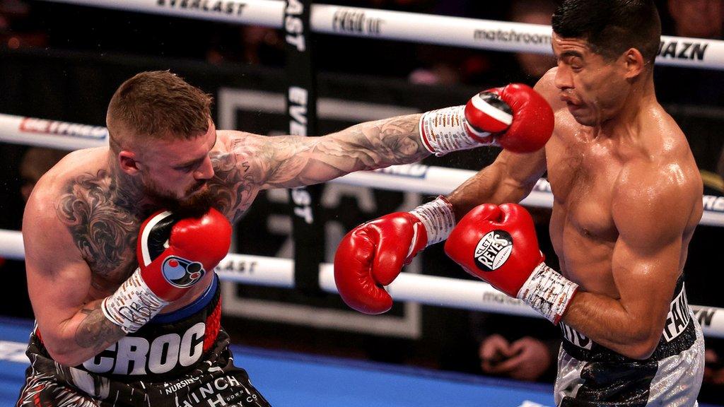 Lewis Crocker knocks out Jose Felix