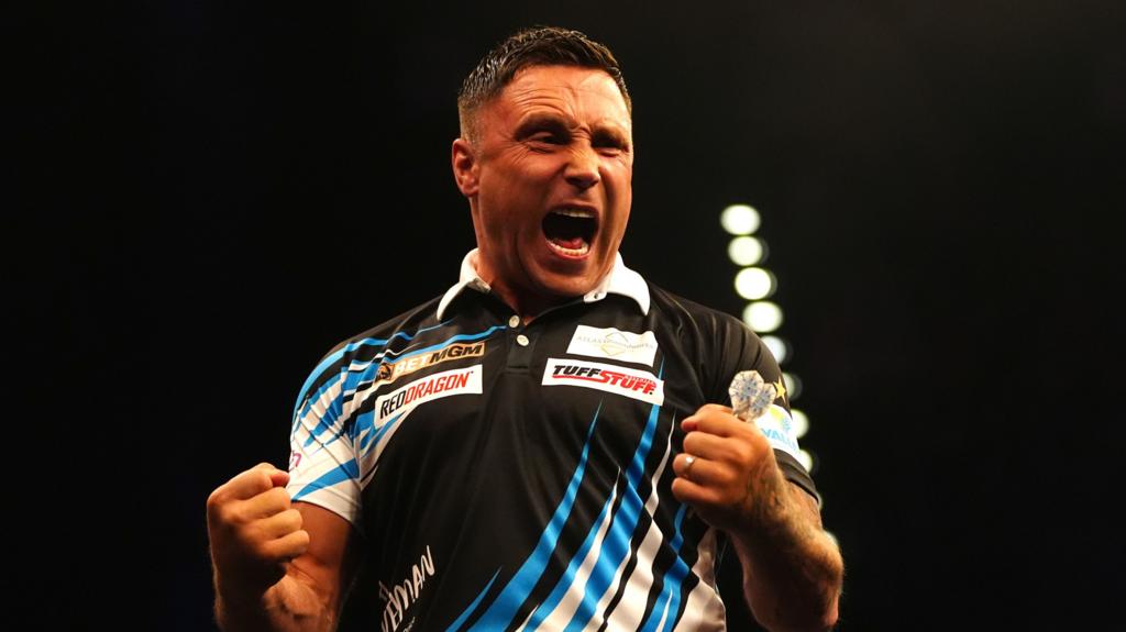 Humphries and Price Secure Premier League Play-Off Berths