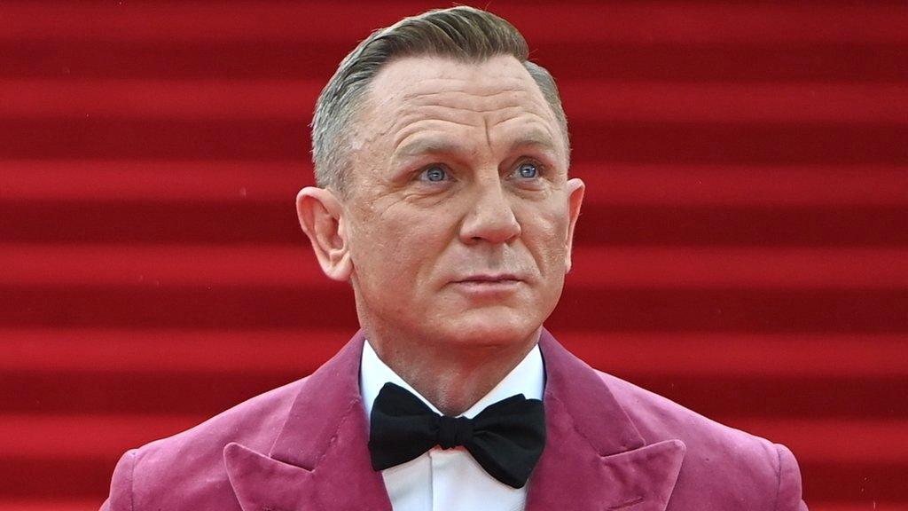 Daniel Craig