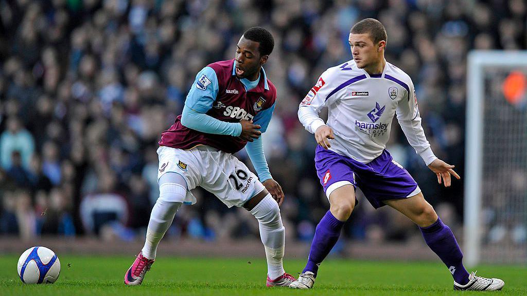 Kieran Trippier (right)