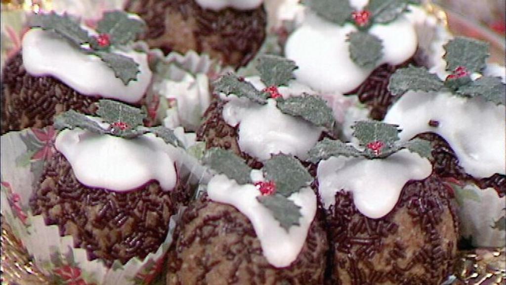 BBC Archive 1983: Blue Peter makes Christmas truffles - BBC