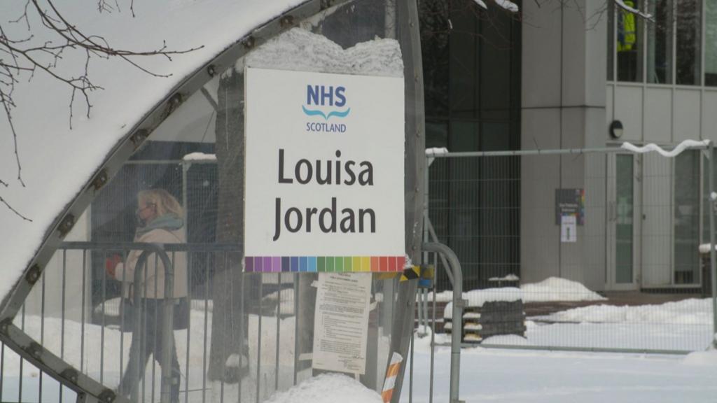 Louisa Jordan centre