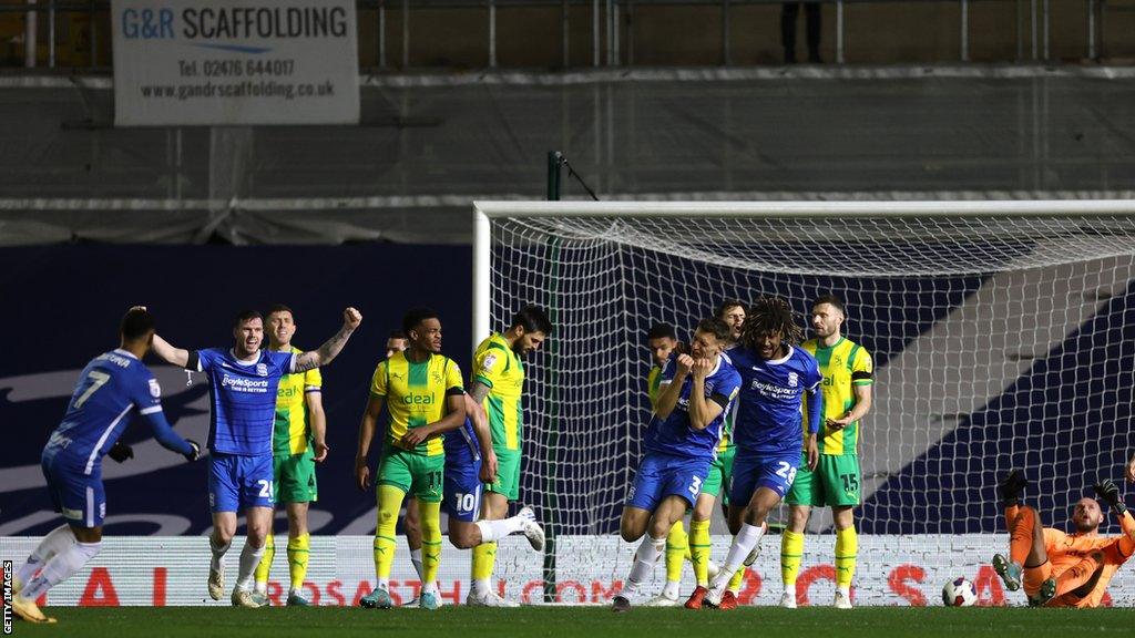 Krystian Bielik celebrates