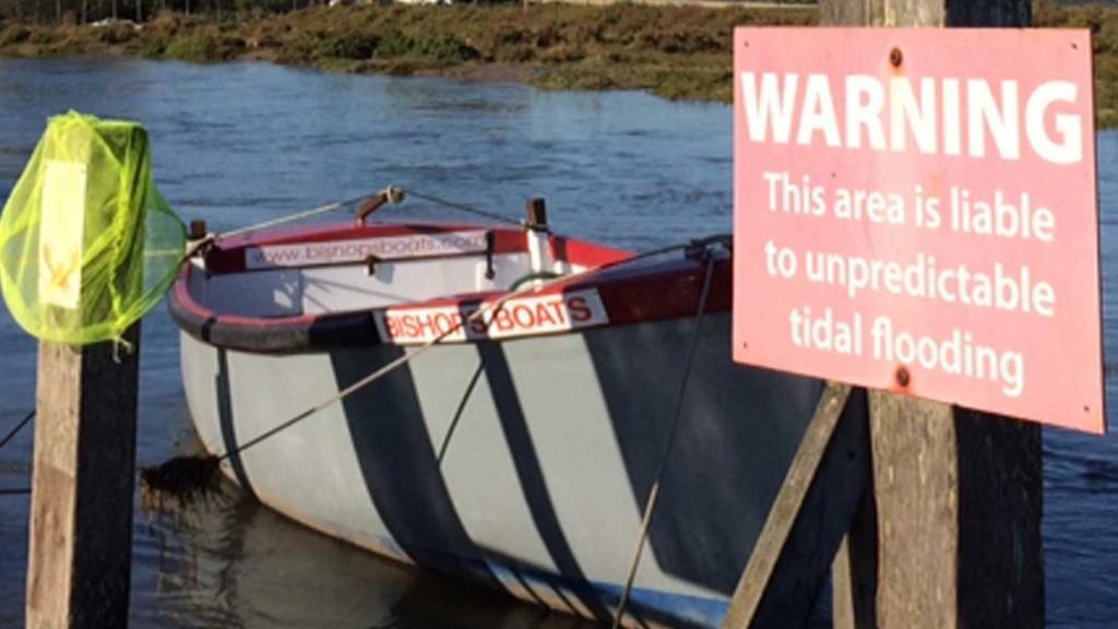 Warning sign on jetty at Blakeney