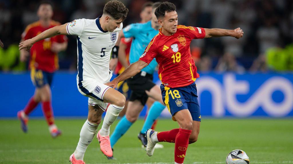 Martin Zubimendi in action for Spain against England