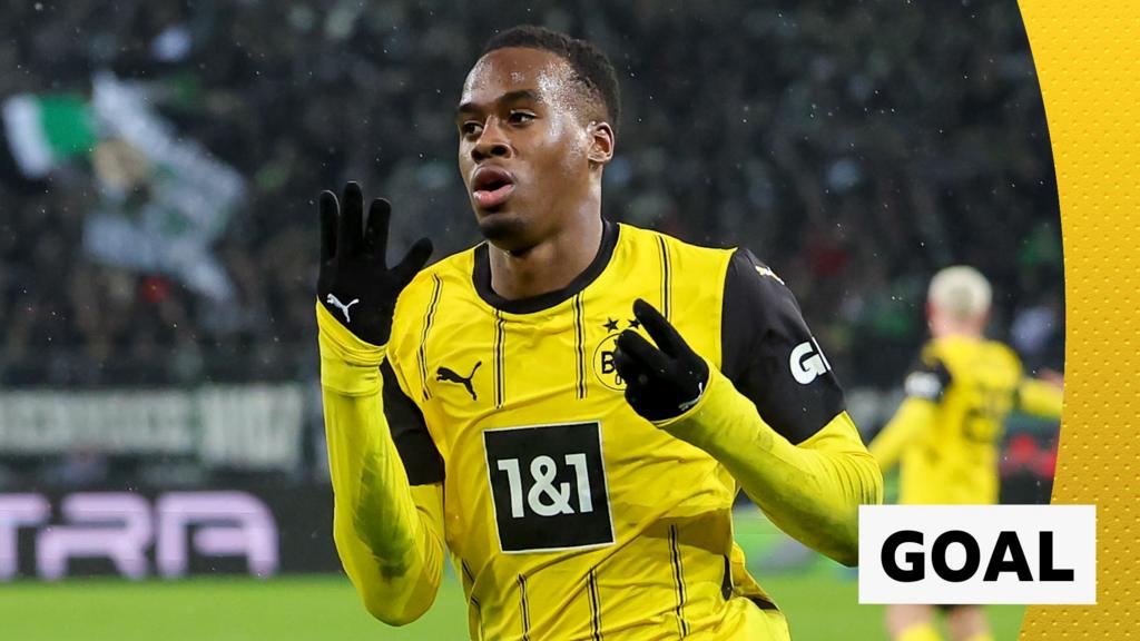 Gittens scores fantastic solo goal for Dortmund