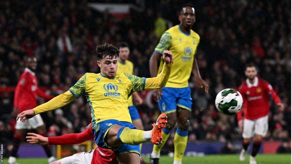 Neco Williams clears for Nottingham Forest