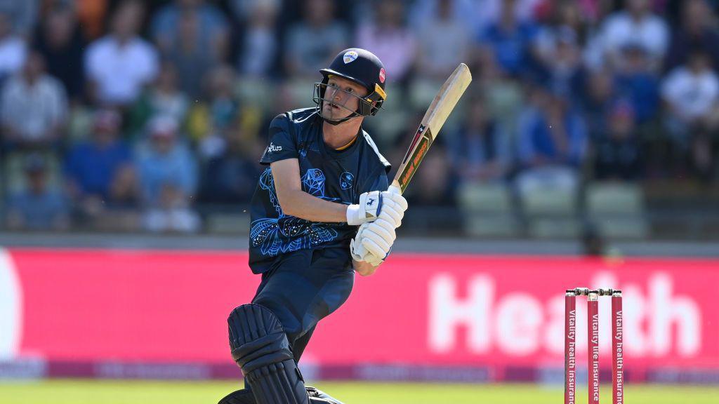 Aneurin Donald batting for Derbyshire during a Vitality Blast fixture.