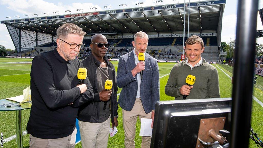 Mark Chapman, Martin Offiah, Jamie Peacock and Jon Wilkin all watch on at Headingley