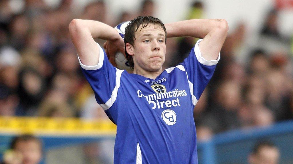 Chris Gunter playing for Cardiff City