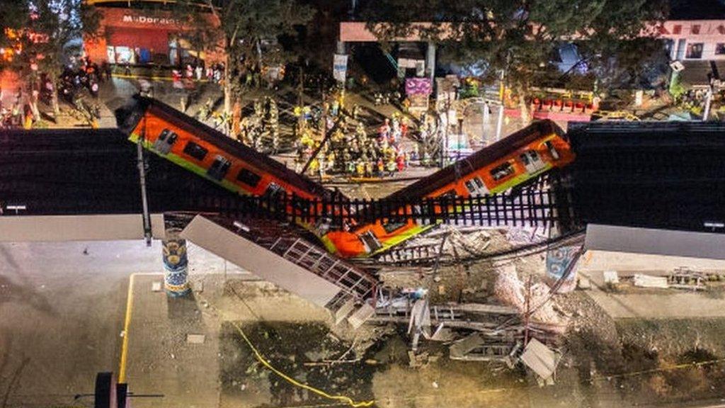 An aerial view of the scene after an elevated section of metro track in Mexico City