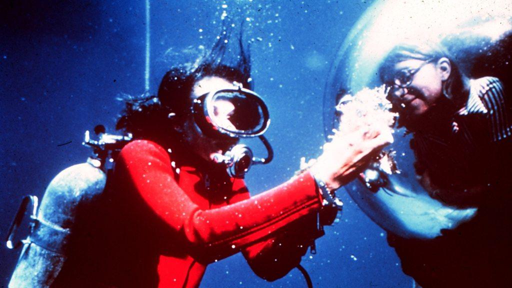 Female aquanauts at the bottom of the Caribbean Sea