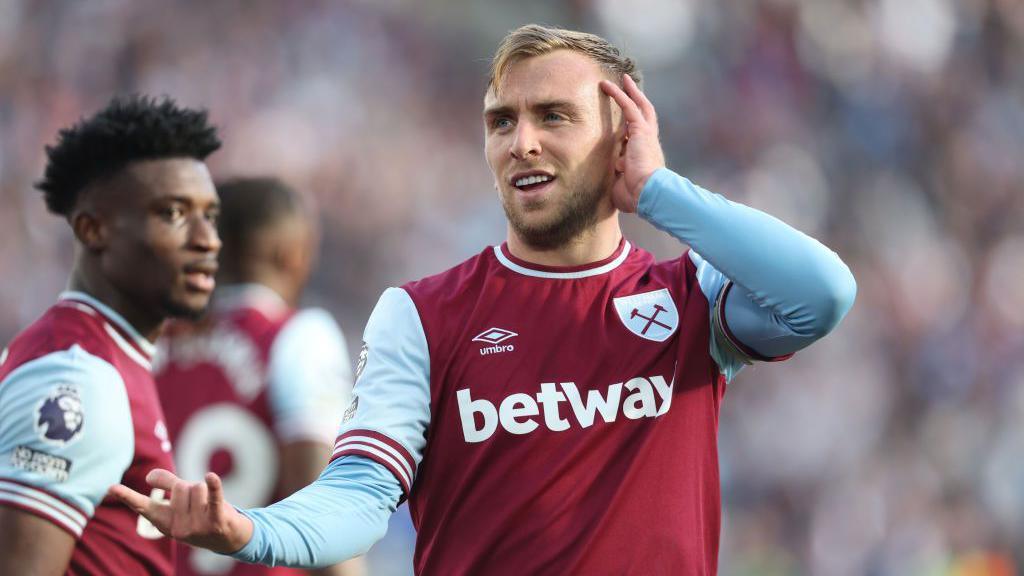 Jarrod Bowen celebrates a goal for West Ham