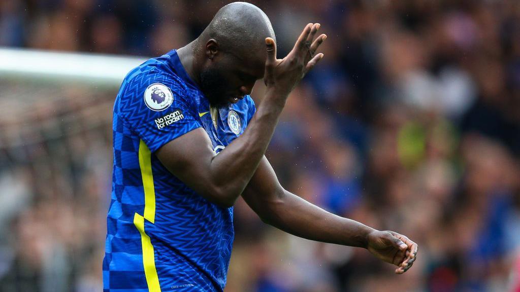 Chelsea's Romelu Lukaku reacts after missing a chance against Wolves