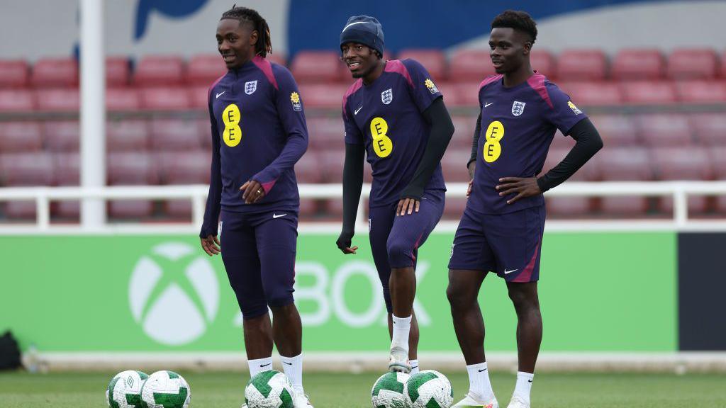 Eberechi Eze training with England