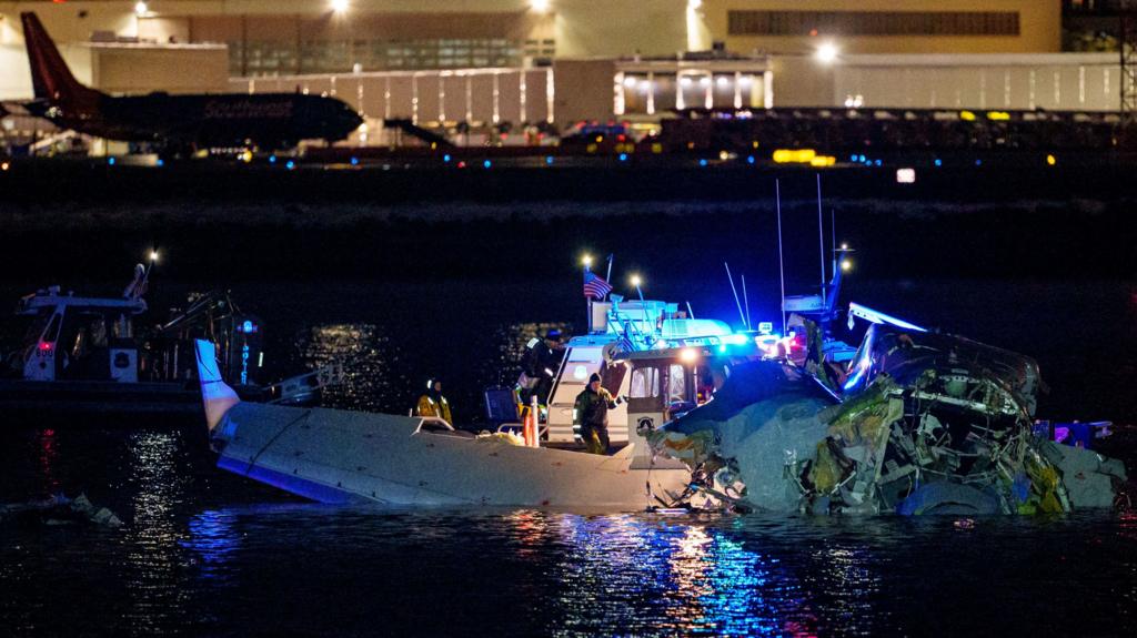 American Airlines flight carrying dozens crashes into Washington DC river