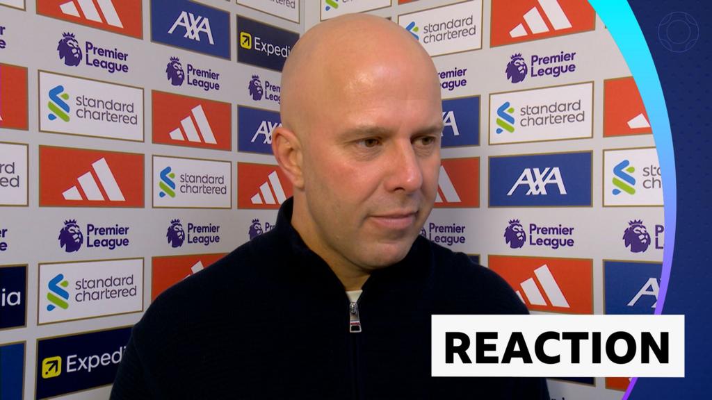 'The fans love him' - Slot praises Ekitike performance