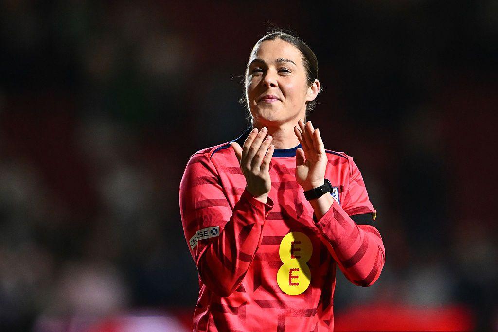 Mary Earps applauding while playing for England