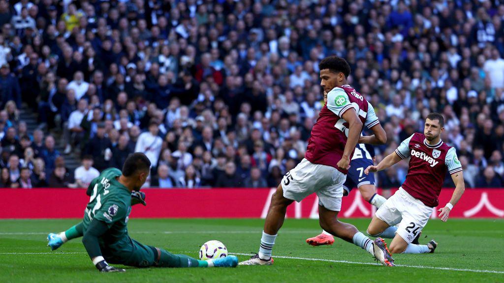 Jean Clair-Todibo and Alphonse Areola attempt to clear the ball during a game between Tottenham and West Ham