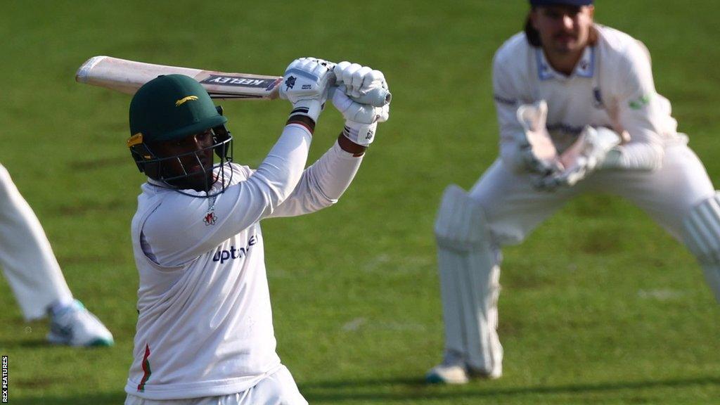 Rehan Ahmed batting for Leicestershire