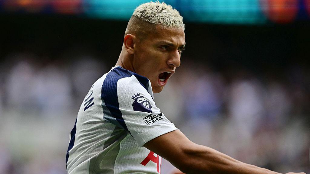 Richarlison celebrates a goal