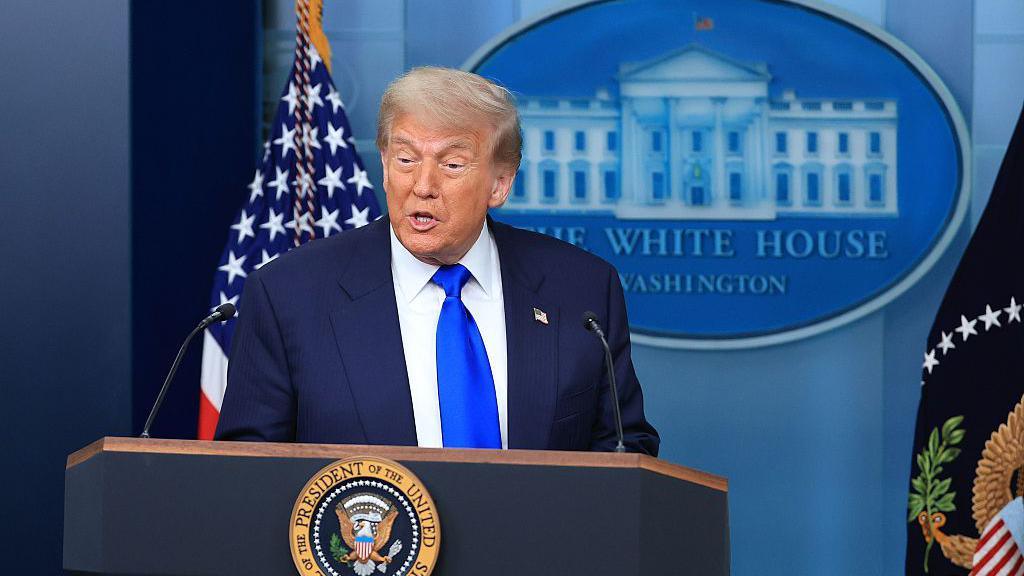 La Corte Suprema valuterà la legalità delle tariffe di Trump.