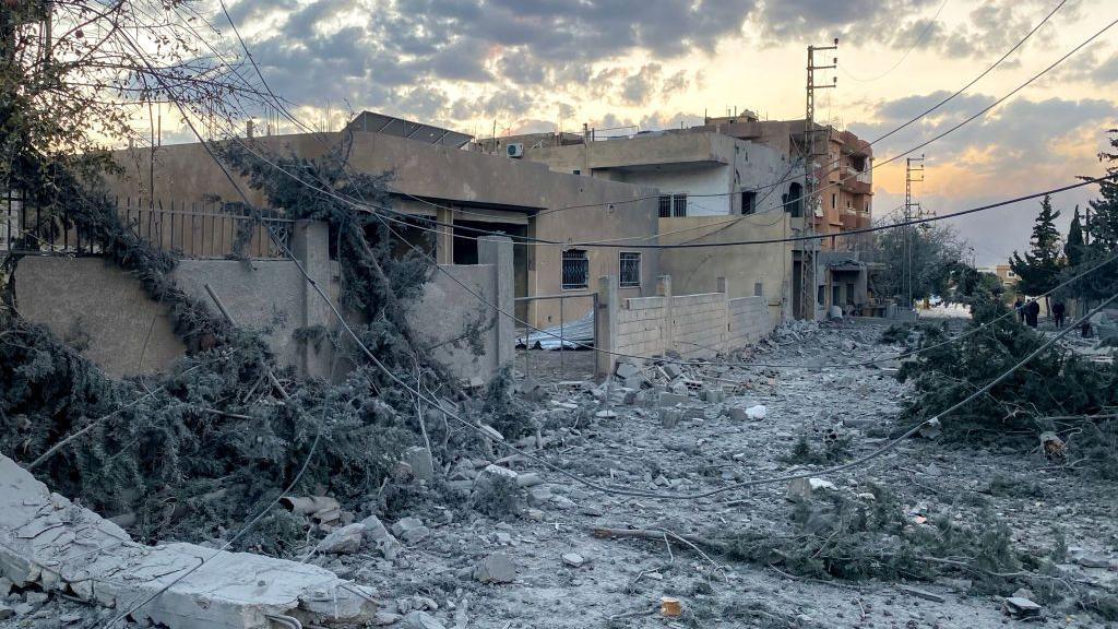 Damaged buildings at the scene of an Israeli air strike in Kayyal, Baalbek, eastern Lebanon (31 October 2024)