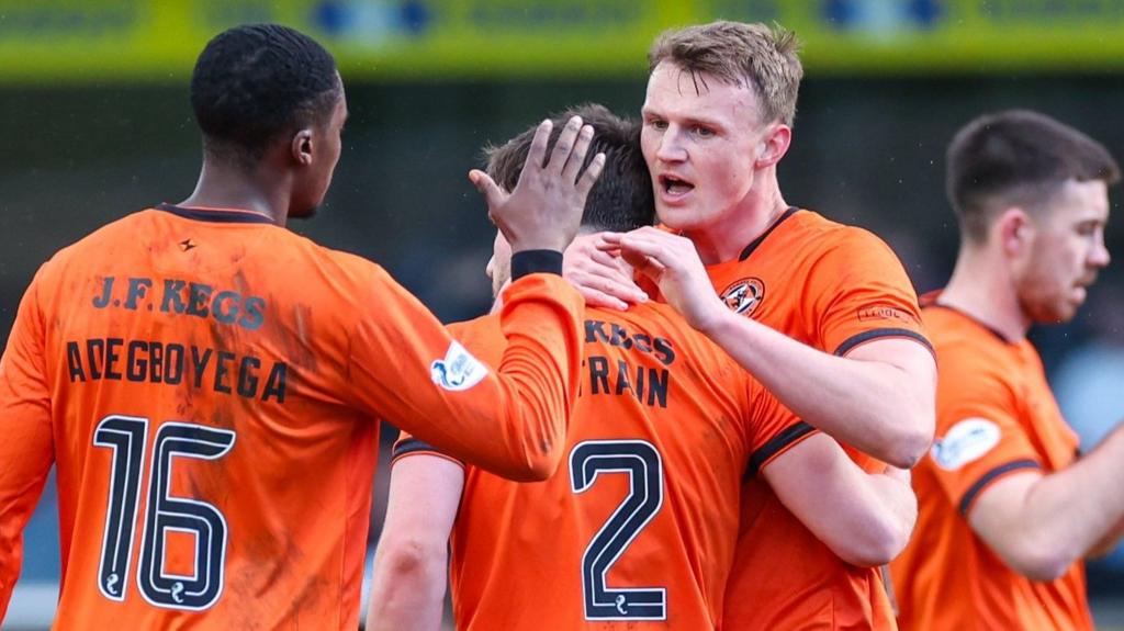 Dundee Utd v Motherwell