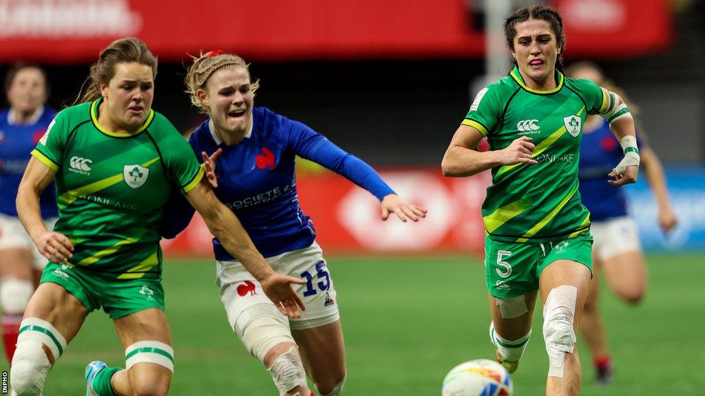 Beibhinn Parsons (left) and Amee Leigh Murphy Crowe (right) are unavailable due to being involved in Ireland's Sevens set-up