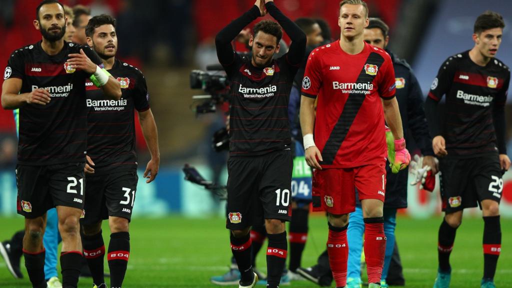 Bayer Leverkusen players celebrate