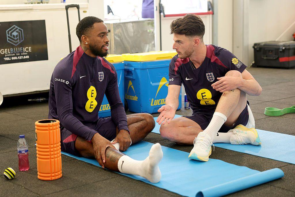 Ivan Toney and Declan Rice warming up during England's camp