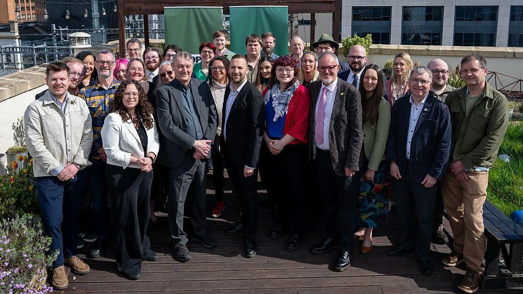 Zack Polansli ac Anthony Slaughter,