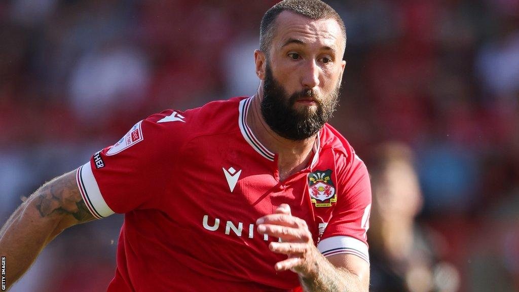 Ollie Palmer in action for Wrexham