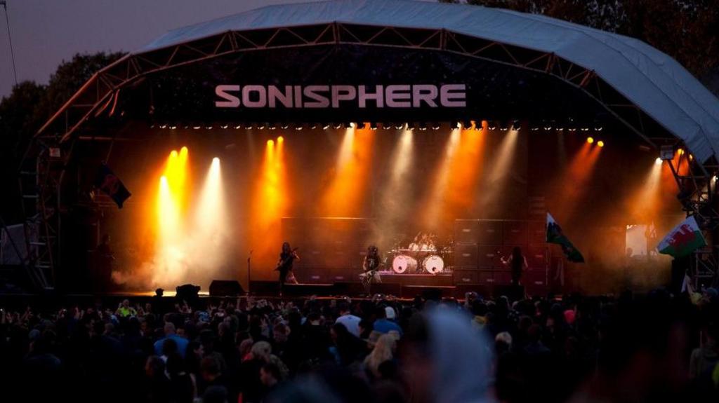 Sonisphere