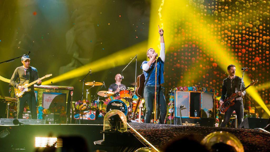 Coldplay playing in Sao Paulo, Brazil, in 2017