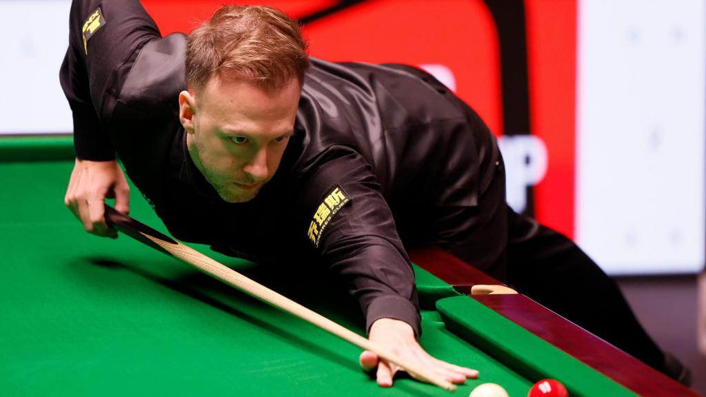 Trump ahead but still two tons from £100,000 prize