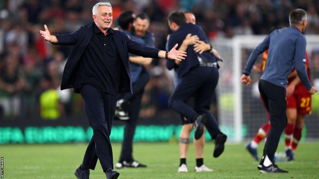 Jose Mourinho celebrates