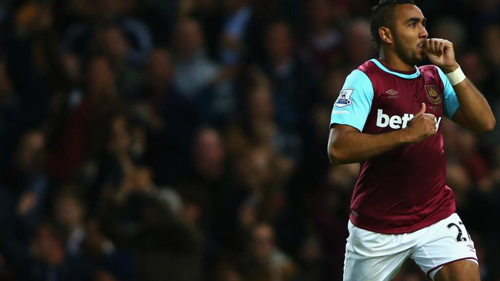 Dimitri Payet celebrates