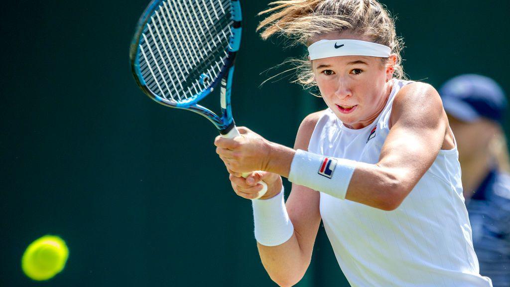 Nikola Bartunkova plays a backhand at Wimbledon