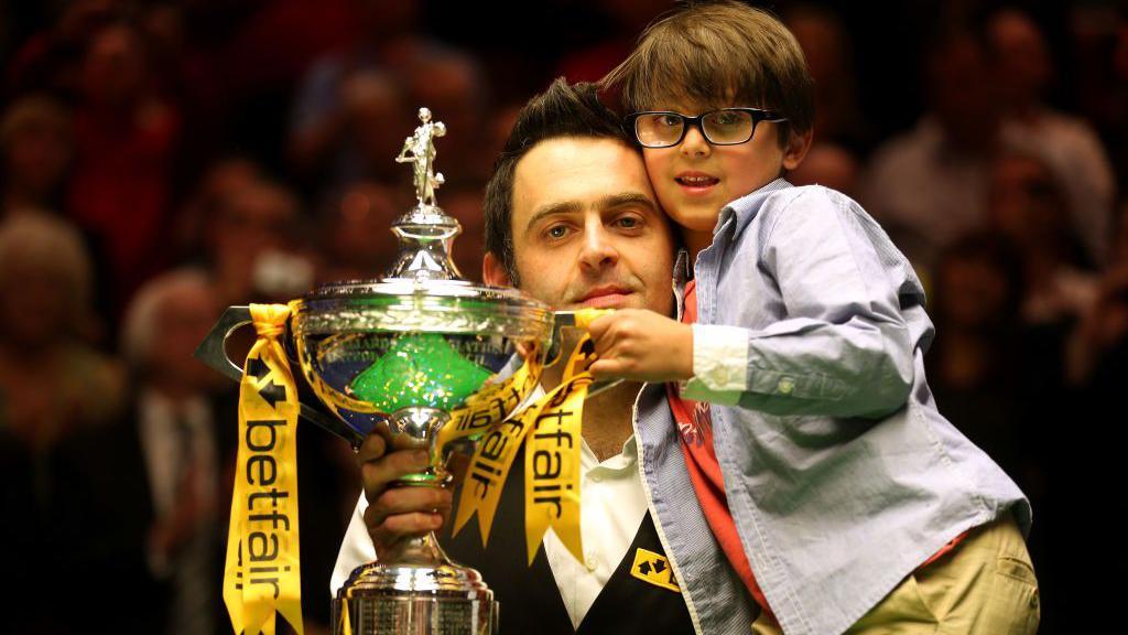 O'Sullivan with his son Ronnie