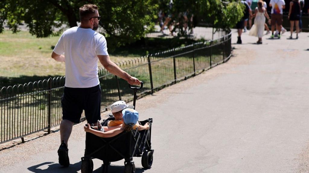 UK heatwave record temperatures 35 degrees celsius July 2026
