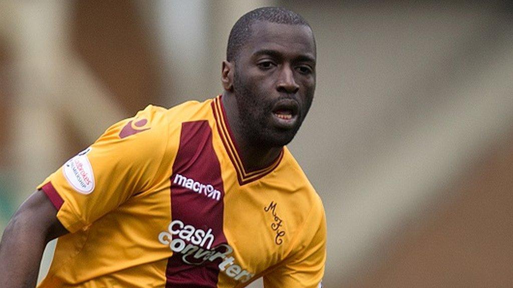 Morgaro Gomis in action for Motherwell