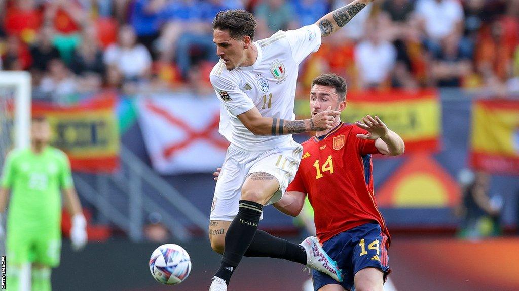 Nicolo Zaniolo in action for Italy