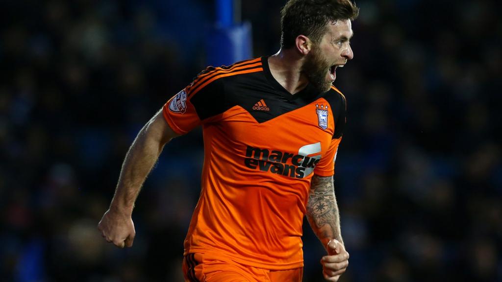 Ipswich striker Daryl Murphy