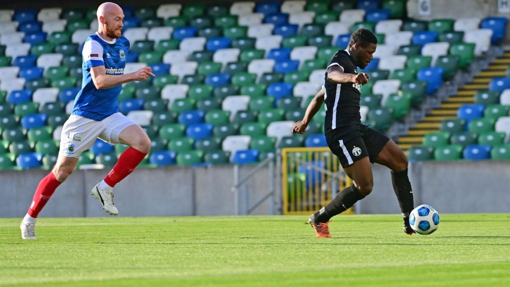 Aiyegun Tosin puts FC Zurich ahead at Windsor Park