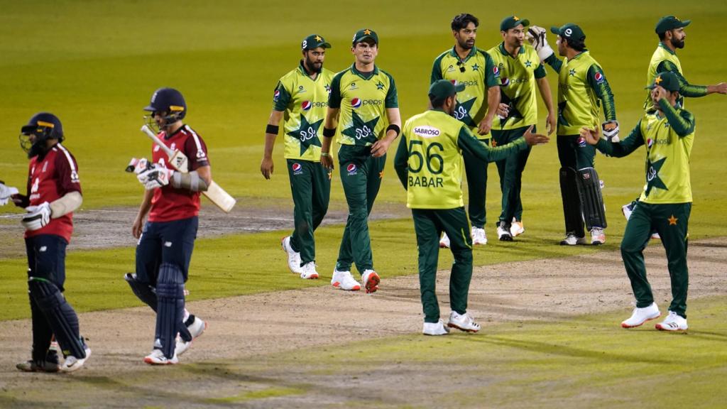 Pakistan celebrate