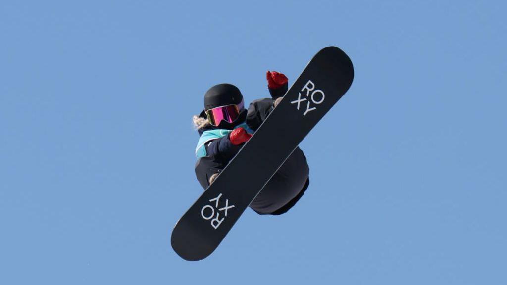  Katie Ormerod of Team Great Britain on a snowboard