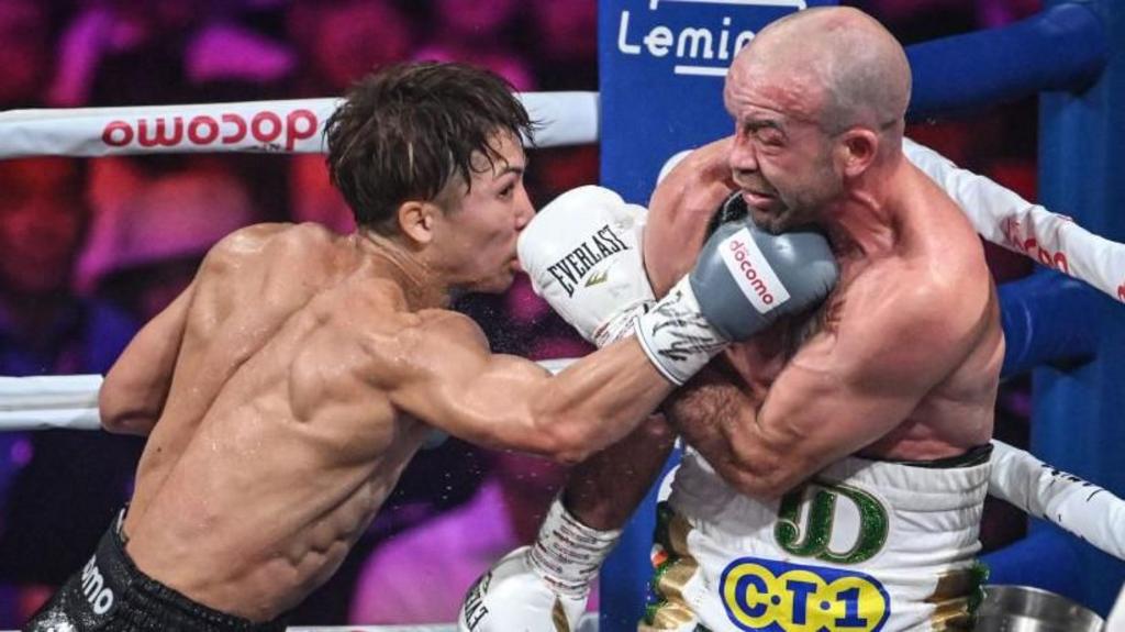 Naoya Inoue punches TJ Doheny in the face